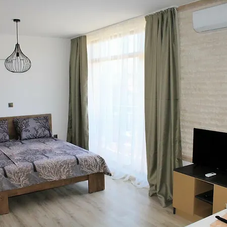Apartman студио в комплекс нестинарка Carevo