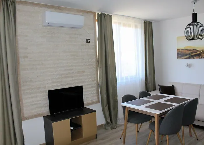 студио в комплекс нестинарка تساريفو