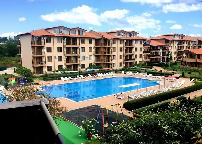 студио в комплекс нестинарка شقة